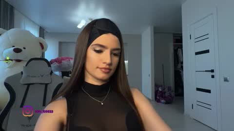 Snapshot of angelmi171 chatting on October 18, 2025, 1:23 pm angelmi171 online show from October 18, 2025, 1:23 pm