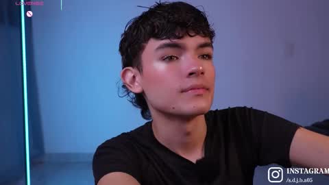 Angelo I work from home this is my room  online show from March 15, 2026, 1:11 am