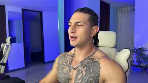 Snapshot of angeloferro1 chatting on February 12, 2025, 4:12 am Angelo Ferro online show from February 12, 2025, 4:12 am