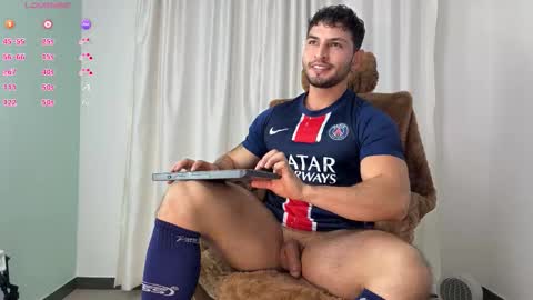 Snapshot of angeloferro1 chatting on September 14, 2025, 12:10 am Angelo Ferro online show from September 14, 2025, 12:10 am