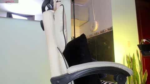 Angelo Ferro online show from March 24, 2026, 2:27 am