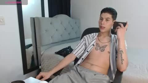 Snapshot of angeloo_666 chatting on November 12, 2025, 9:36 pm angeloo 666 online show from November 12, 2025, 9:36 pm