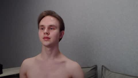 Snapshot of angelraaay chatting on February 6, 2025, 12:48 pm Angel online show from February 6, 2025, 12:48 pm