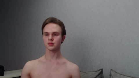 Snapshot of angelraaay chatting on February 25, 2025, 9:24 pm Angel online show from February 25, 2025, 9:24 pm