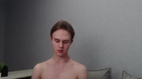 Snapshot of angelraaay chatting on February 26, 2025, 9:16 pm Angel online show from February 26, 2025, 9:16 pm