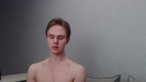 Snapshot of angelraaay chatting on February 27, 2025, 3:37 pm Angel online show from February 27, 2025, 3:37 pm