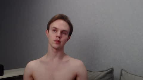 Snapshot of angelraaay chatting on March 2, 2025, 12:22 pm Angel online show from March 2, 2025, 12:22 pm