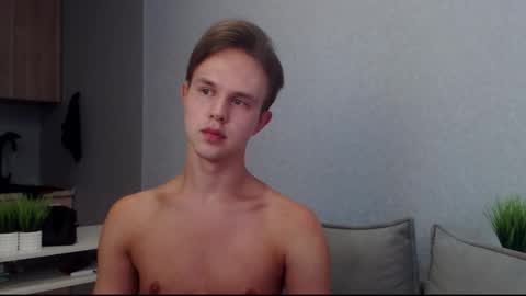 Snapshot of angelraaay chatting on September 16, 2025, 7:20 am Angel online show from September 16, 2025, 7:20 am