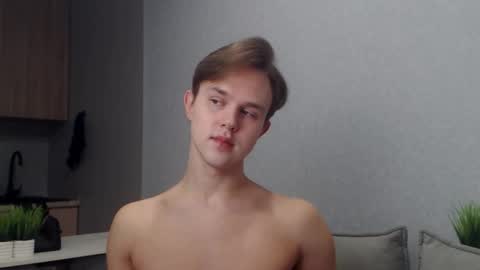 Snapshot of angelraaay chatting on November 10, 2025, 8:57 am Angel online show from November 10, 2025, 8:57 am