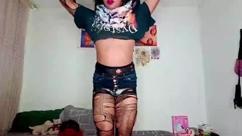 Snapshot of angelsdustxxx chatting on February 10, 2025, 9:36 pm online show from February 10, 2025, 9:36 pm