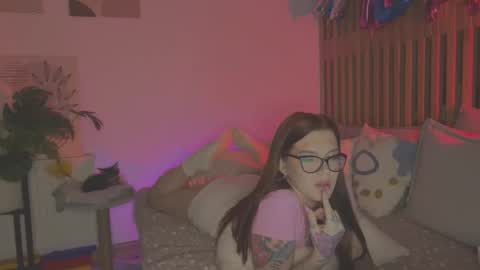 Angelsweetshy online show from November 30, 2025, 9:19 pm