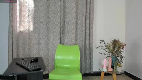 ANGIE online show from October 2, 2025, 2:35 pm