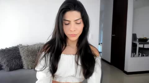 Snapshot of angelturned01 chatting on April 16, 2026, 9:39 pm Angel Turned online show from April 16, 2026, 9:39 pm