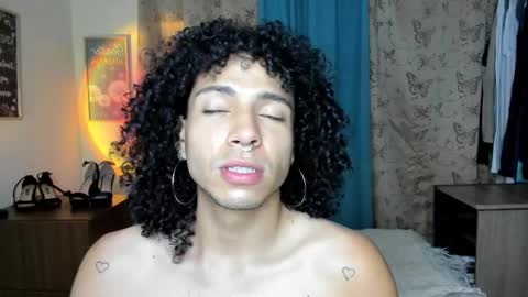 angelwhitte online show from March 19, 2026, 2:48 am