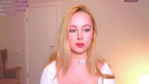  Im Chloe  i do FLASH BOOBS for new fan club online show from February 2, 2026, 8:07 pm