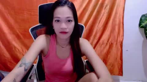 angelyn_slim online show from June 23, 2026, 4:10 am