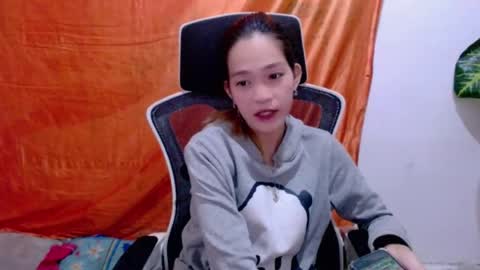 angelyn_slim online show from July 23, 2026, 12:03 pm
