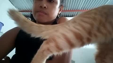 Snapshot of angelys_02 chatting on November 9, 2025, 4:05 pm Angie online show from November 9, 2025, 4:05 pm