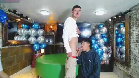 Snapshot of anghelytos chatting on December 12, 2024, 6:42 pm anghelytos online show from December 12, 2024, 6:42 pm