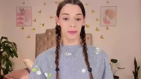 Snapshot of angie_modelo chatting on December 9, 2024, 1:51 am Anabella online show from December 9, 2024, 1:51 am