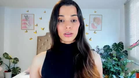 Snapshot of angie_modelo chatting on June 5, 2026, 5:40 pm Anabella online show from June 5, 2026, 5:40 pm