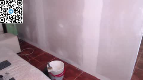 Angie online show from September 8, 2025, 3:33 pm