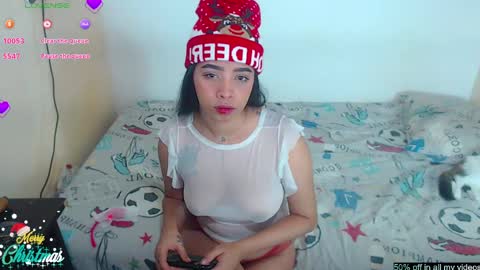 Snapshot of angielee01 chatting on December 24, 2024, 10:22 am Angie y Andres online show from December 24, 2024, 10:22 am