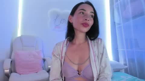 Snapshot of angiiebylpz chatting on December 31, 2024, 1:04 am violeth lopez online show from December 31, 2024, 1:04 am