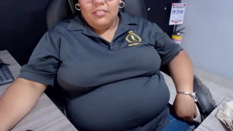 angy online show from November 22, 2025, 1:32 pm