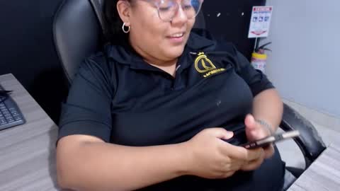 angy online show from November 24, 2025, 8:52 pm