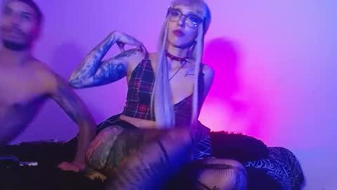 Snapshot of anhell_111 chatting on November 18, 2025, 5:34 am ANHELL online show from November 18, 2025, 5:34 am