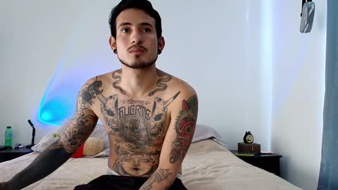 Snapshot of anika_lowen chatting on January 2, 2025, 5:07 pm Anika And Lowen Your Thumbs Up Are Super Important For Us online show from January 2, 2025, 5:07 pm