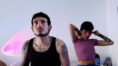 Snapshot of anika_lowen chatting on January 21, 2025, 2:05 pm Anika And Lowen Your Thumbs Up Are Super Important For Us online show from January 21, 2025, 2:05 pm