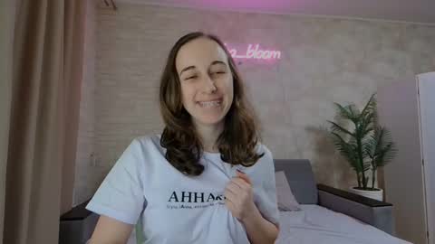 Snapshot of anikabloom chatting on February 2, 2025, 10:06 pm anikabloom online show from February 2, 2025, 10:06 pm