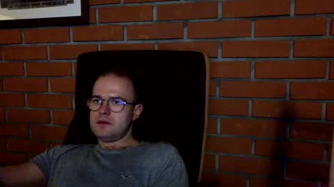 Snapshot of animal_michael chatting on January 12, 2025, 2:03 am animal_michael online show from January 12, 2025, 2:03 am