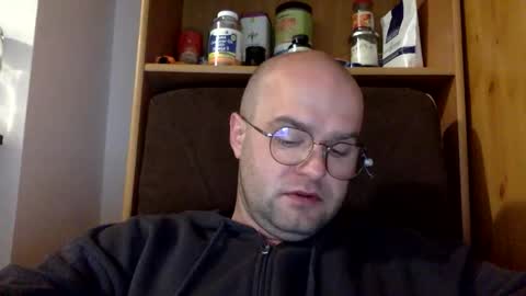 animal_michael online show from March 18, 2026, 5:21 am