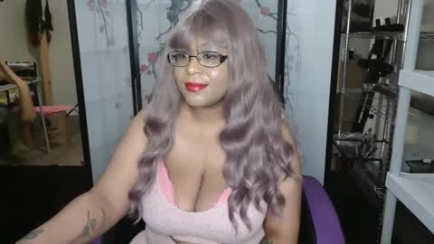 Snapshot of anime_vampires chatting on February 4, 2026, 8:09 am anime_vampires online show from February 4, 2026, 8:09 am