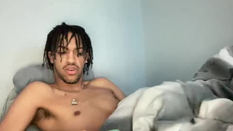 Snapshot of animeboygirls chatting on January 1, 2025, 3:46 pm Animeboygirls online show from January 1, 2025, 3:46 pm