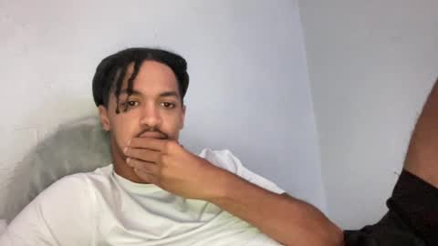 Animeboygirls online show from August 5, 2026, 4:04 am