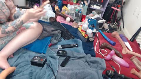 Snapshot of animergamergirl chatting on June 8, 2026, 2:01 am Twitter at animegamergrl. No vids for sale on Chaturbate. online show from June 8, 2026, 2:01 am