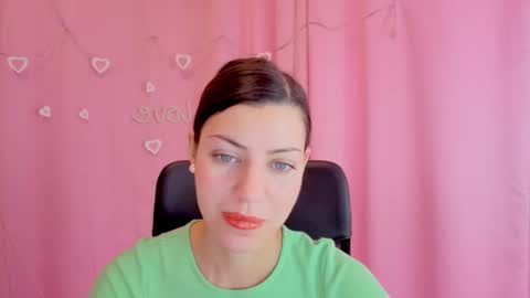 Anni online show from February 18, 2026, 5:47 am