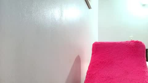 Snapshot of anisston_boods1 chatting on April 5, 2026, 5:37 am ana independent model online show from April 5, 2026, 5:37 am