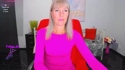 Snapshot of anita_tayson chatting on September 20, 2025, 6:03 am Anita online show from September 20, 2025, 6:03 am