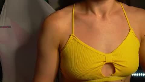 Snapshot of anita_von chatting on September 16, 2025, 11:22 am anita_von online show from September 16, 2025, 11:22 am