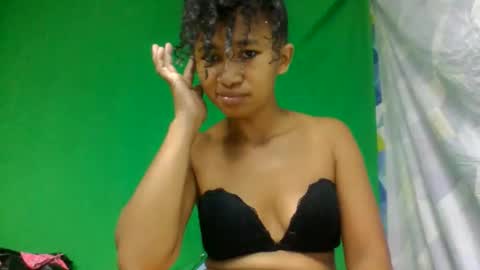 Snapshot of anitaazzh chatting on June 1, 2026, 6:48 am anitaazzh online show from June 1, 2026, 6:48 am