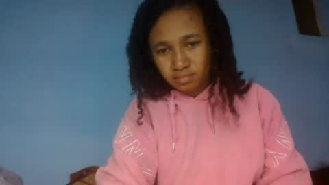 Snapshot of anitaazzh chatting on July 4, 2026, 8:09 am anitaazzh online show from July 4, 2026, 8:09 am
