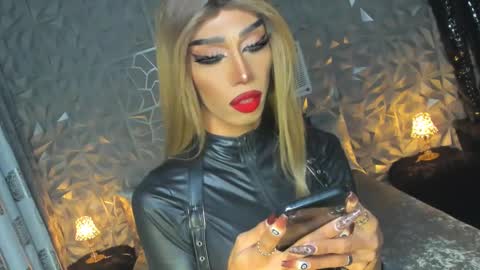 Snapshot of anitacruisze chatting on January 8, 2025, 11:21 am Miss Ann online show from January 8, 2025, 11:21 am