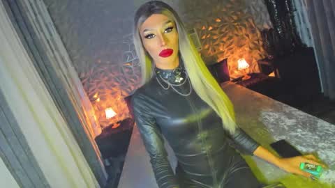 Snapshot of anitacruisze chatting on January 27, 2025, 11:22 am Miss Ann online show from January 27, 2025, 11:22 am