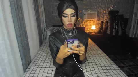 Snapshot of anitacruisze chatting on February 2, 2025, 11:53 pm Miss Ann online show from February 2, 2025, 11:53 pm