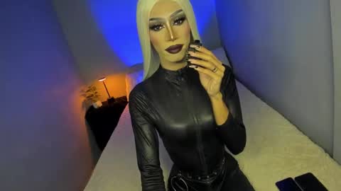 Snapshot of anitacruisze chatting on September 25, 2025, 8:12 pm Miss Ann online show from September 25, 2025, 8:12 pm